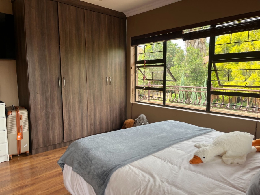 To Let 4 Bedroom Property for Rent in Melodie North West